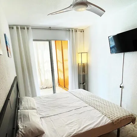 Apartment Wunderschoenes Fuer 4 Gaeste Mit Pool & Klima, Lage In Strandnaehe *